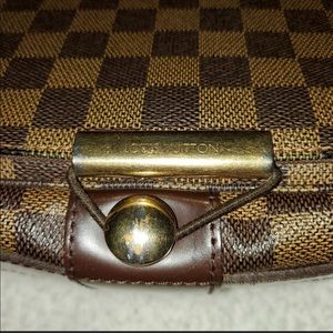 Louis Vuitton Damier Bastille
